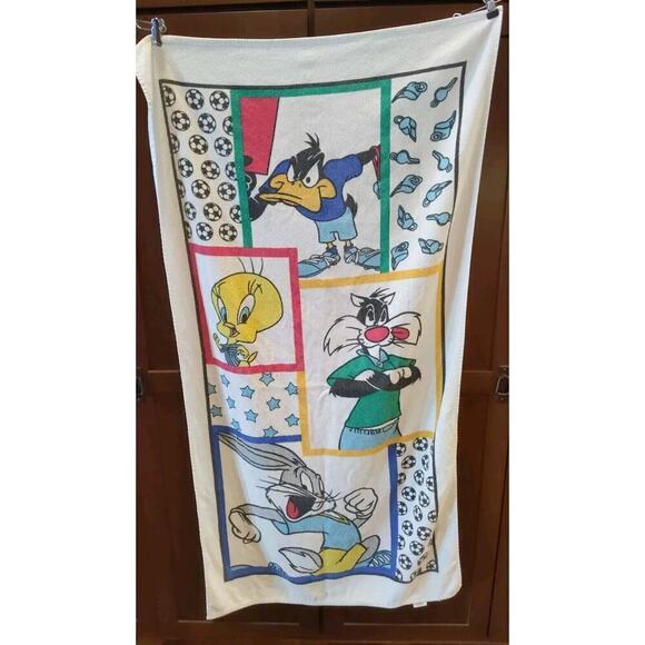 Vintage 2000 Looney Tunes Tweety Sylvester Daffy Duck Bugs Bunny Beach Towel - Picture 1 of 13